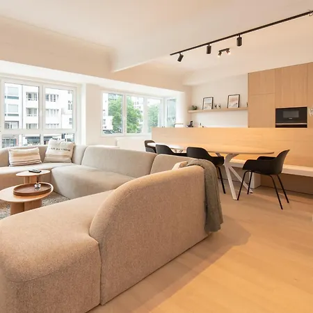 Deluxe 3 Bedrooms With Casino View At The And Free Parking Apartment Ostend