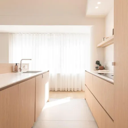 Deluxe 3 Bedrooms With Casino View At The And Free Parking 오스텐드